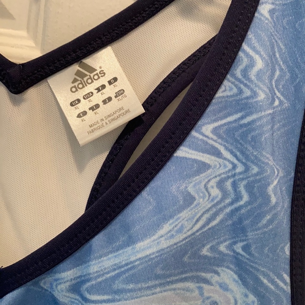 Adidas Tank - Picture 3 of 6